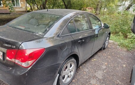 Chevrolet Cruze II, 2012 год, 700 000 рублей, 4 фотография