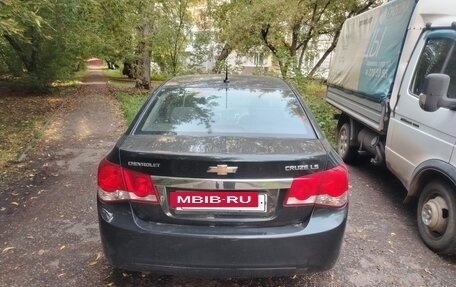 Chevrolet Cruze II, 2012 год, 700 000 рублей, 3 фотография
