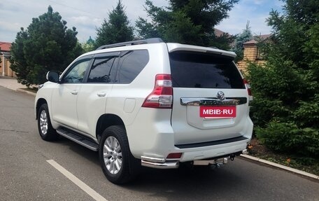 Toyota Land Cruiser Prado 150 рестайлинг 2, 2016 год, 5 050 000 рублей, 4 фотография