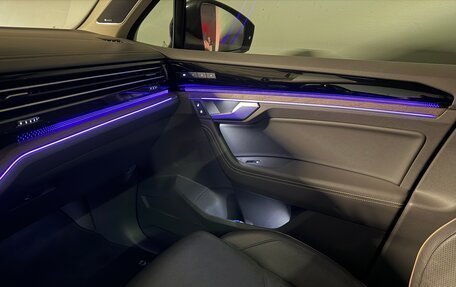 Volkswagen Touareg III, 2018 год, 4 699 000 рублей, 11 фотография