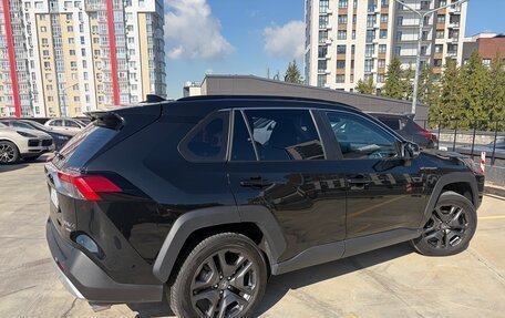 Toyota RAV4, 2023 год, 3 400 000 рублей, 4 фотография