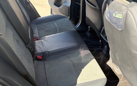 Toyota RAV4, 2023 год, 3 400 000 рублей, 27 фотография