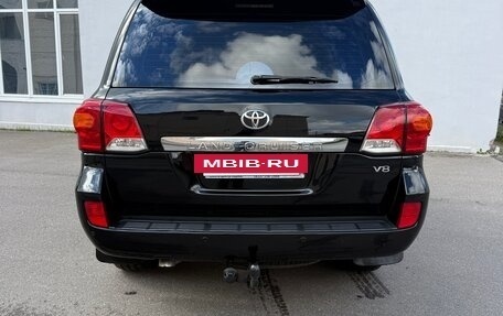 Toyota Land Cruiser 200, 2012 год, 2 650 000 рублей, 6 фотография
