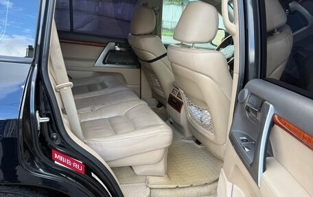 Toyota Land Cruiser 200, 2012 год, 2 650 000 рублей, 13 фотография