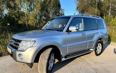 Mitsubishi Pajero IV, 2008 год, 1 449 000 рублей, 2 фотография
