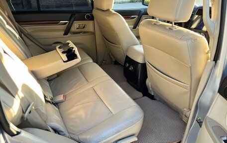 Mitsubishi Pajero IV, 2008 год, 1 449 000 рублей, 19 фотография