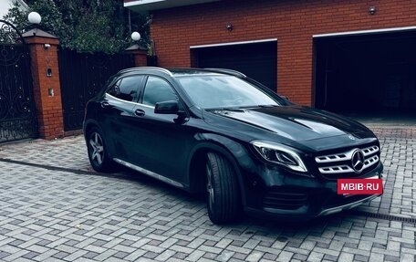 Mercedes-Benz GLA, 2017 год, 2 500 000 рублей, 3 фотография