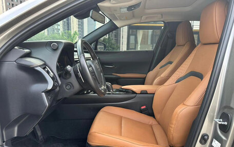 Lexus UX I, 2022 год, 2 190 000 рублей, 10 фотография