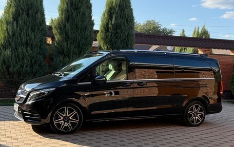 Mercedes-Benz V-Класс, 2022 год, 6 590 000 рублей, 3 фотография