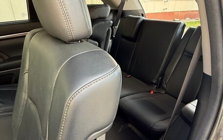 Toyota Highlander III, 2015 год, 3 370 000 рублей, 8 фотография
