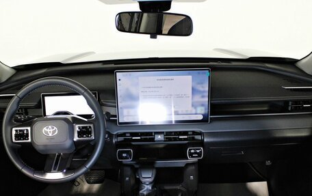 Toyota RAV4, 2026 год, 4 440 000 рублей, 18 фотография