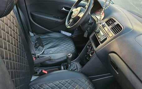 Volkswagen Polo VI (EU Market), 2011 год, 275 000 рублей, 6 фотография