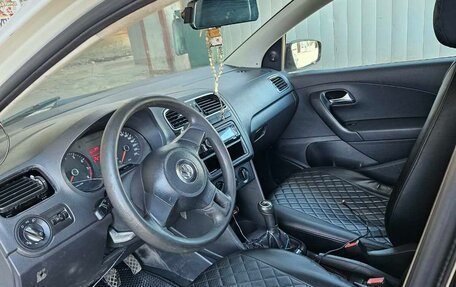 Volkswagen Polo VI (EU Market), 2011 год, 275 000 рублей, 5 фотография