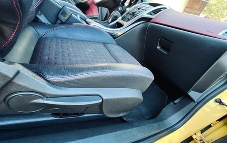 Opel Astra J, 2013 год, 1 050 000 рублей, 16 фотография