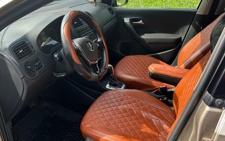 Volkswagen Polo VI (EU Market), 2015 год, 915 000 рублей, 8 фотография