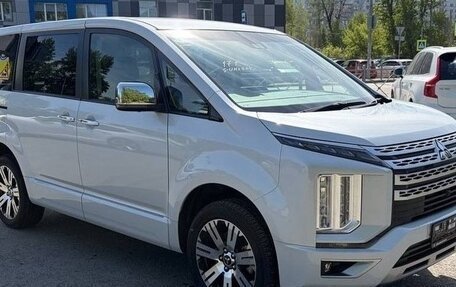 Mitsubishi Delica D:5 I, 2023 год, 3 030 000 рублей, 2 фотография