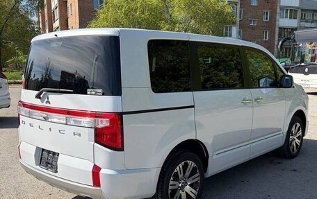 Mitsubishi Delica D:5 I, 2023 год, 3 030 000 рублей, 4 фотография