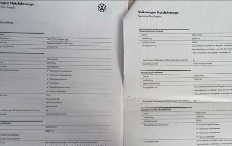 Volkswagen Multivan, 2022 год, 4 200 000 рублей, 11 фотография