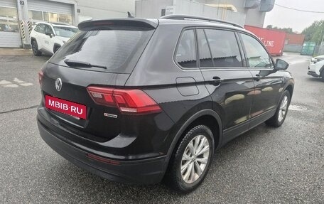 Volkswagen Tiguan II, 2020 год, 2 349 000 рублей, 3 фотография