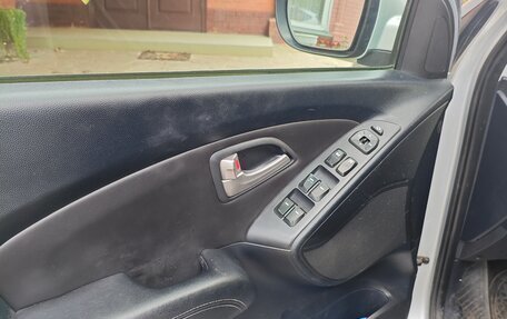 Hyundai ix35 I рестайлинг, 2012 год, 1 490 000 рублей, 9 фотография