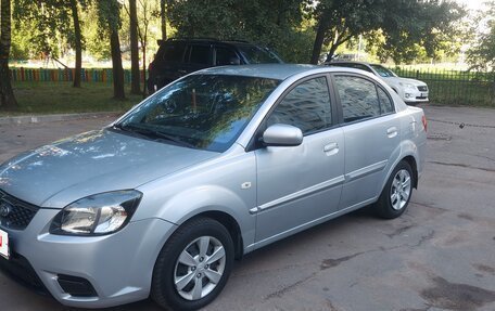 KIA Rio II, 2010 год, 560 000 рублей, 2 фотография
