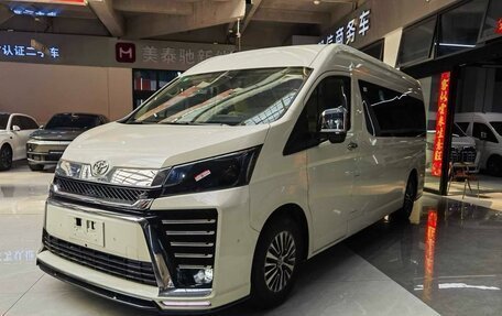 Toyota HiAce H300, 2023 год, 12 666 666 рублей, 1 фотография
