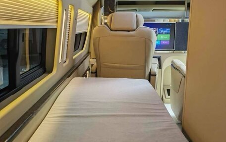 Toyota HiAce H300, 2023 год, 12 666 666 рублей, 8 фотография