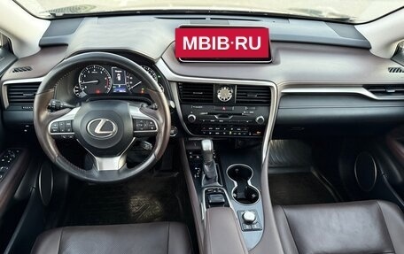 Lexus RX IV рестайлинг, 2018 год, 4 000 000 рублей, 15 фотография