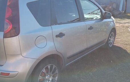 Nissan Note II рестайлинг, 2010 год, 600 000 рублей, 2 фотография
