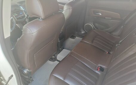 Chevrolet Cruze II, 2014 год, 901 000 рублей, 14 фотография