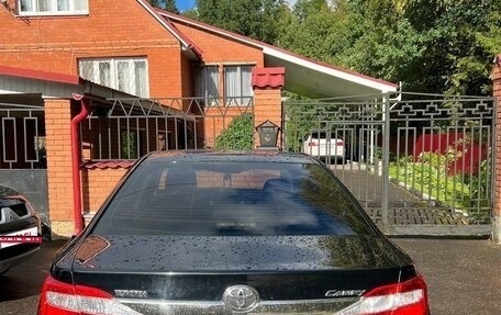 Toyota Camry, 2013 год, 1 800 000 рублей, 2 фотография