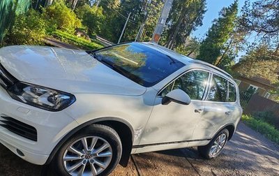Volkswagen Touareg III, 2011 год, 2 200 000 рублей, 1 фотография