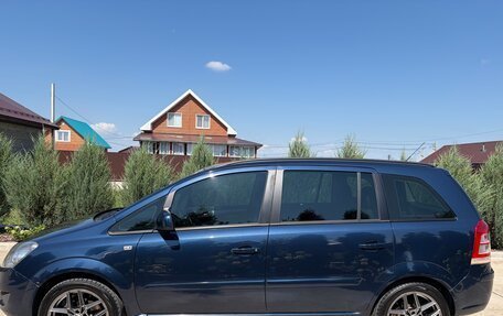 Opel Zafira B, 2012 год, 580 000 рублей, 3 фотография