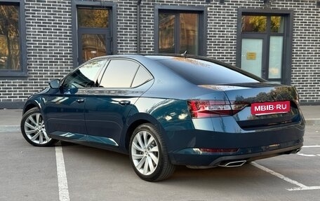 Skoda Superb III рестайлинг, 2017 год, 2 450 000 рублей, 10 фотография