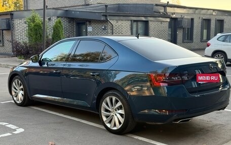 Skoda Superb III рестайлинг, 2017 год, 2 450 000 рублей, 7 фотография