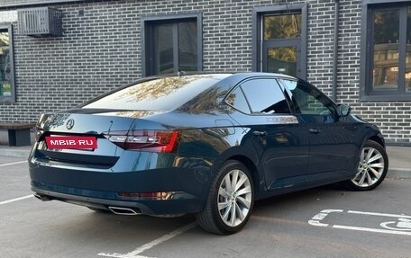 Skoda Superb III рестайлинг, 2017 год, 2 450 000 рублей, 8 фотография