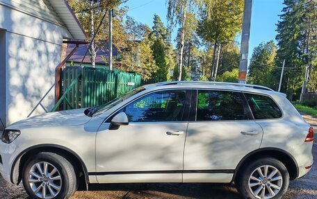 Volkswagen Touareg III, 2011 год, 2 200 000 рублей, 4 фотография