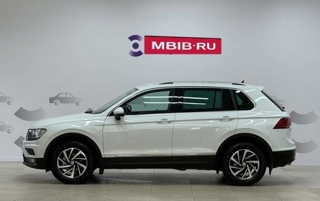 Volkswagen Tiguan II, 2018 год, 1 990 000 рублей, 7 фотография