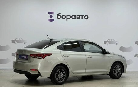 Hyundai Solaris II рестайлинг, 2018 год, 1 370 000 рублей, 4 фотография