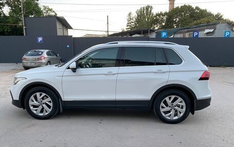 Volkswagen Tiguan II, 2021 год, 3 200 000 рублей, 7 фотография