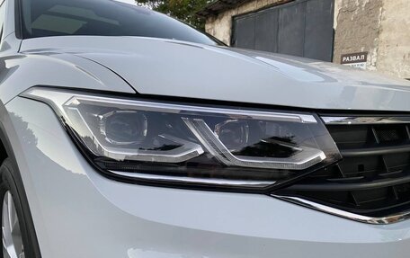 Volkswagen Tiguan II, 2021 год, 3 200 000 рублей, 14 фотография