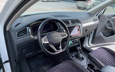 Volkswagen Tiguan II, 2021 год, 3 200 000 рублей, 20 фотография
