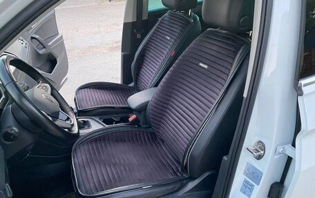 Volkswagen Tiguan II, 2021 год, 3 200 000 рублей, 19 фотография