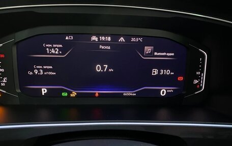 Volkswagen Tiguan II, 2021 год, 3 200 000 рублей, 32 фотография