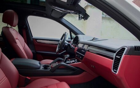 Porsche Cayenne III, 2022 год, 10 700 000 рублей, 9 фотография