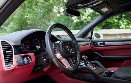 Porsche Cayenne III, 2022 год, 10 700 000 рублей, 18 фотография