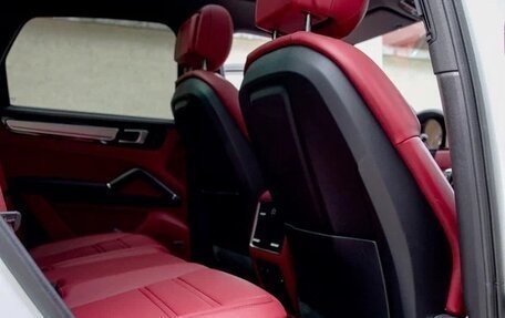Porsche Cayenne III, 2022 год, 10 700 000 рублей, 16 фотография