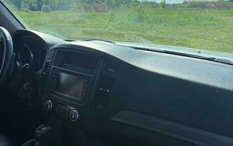 Mitsubishi Pajero IV, 2011 год, 1 650 000 рублей, 8 фотография