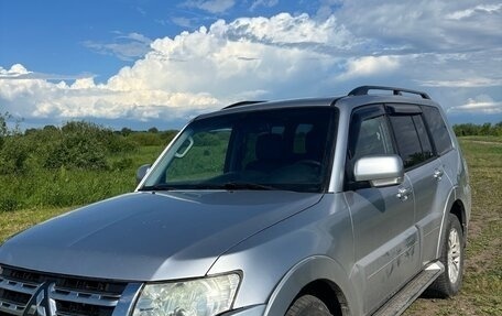 Mitsubishi Pajero IV, 2011 год, 1 650 000 рублей, 3 фотография