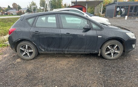 Opel Astra J, 2012 год, 565 000 рублей, 2 фотография